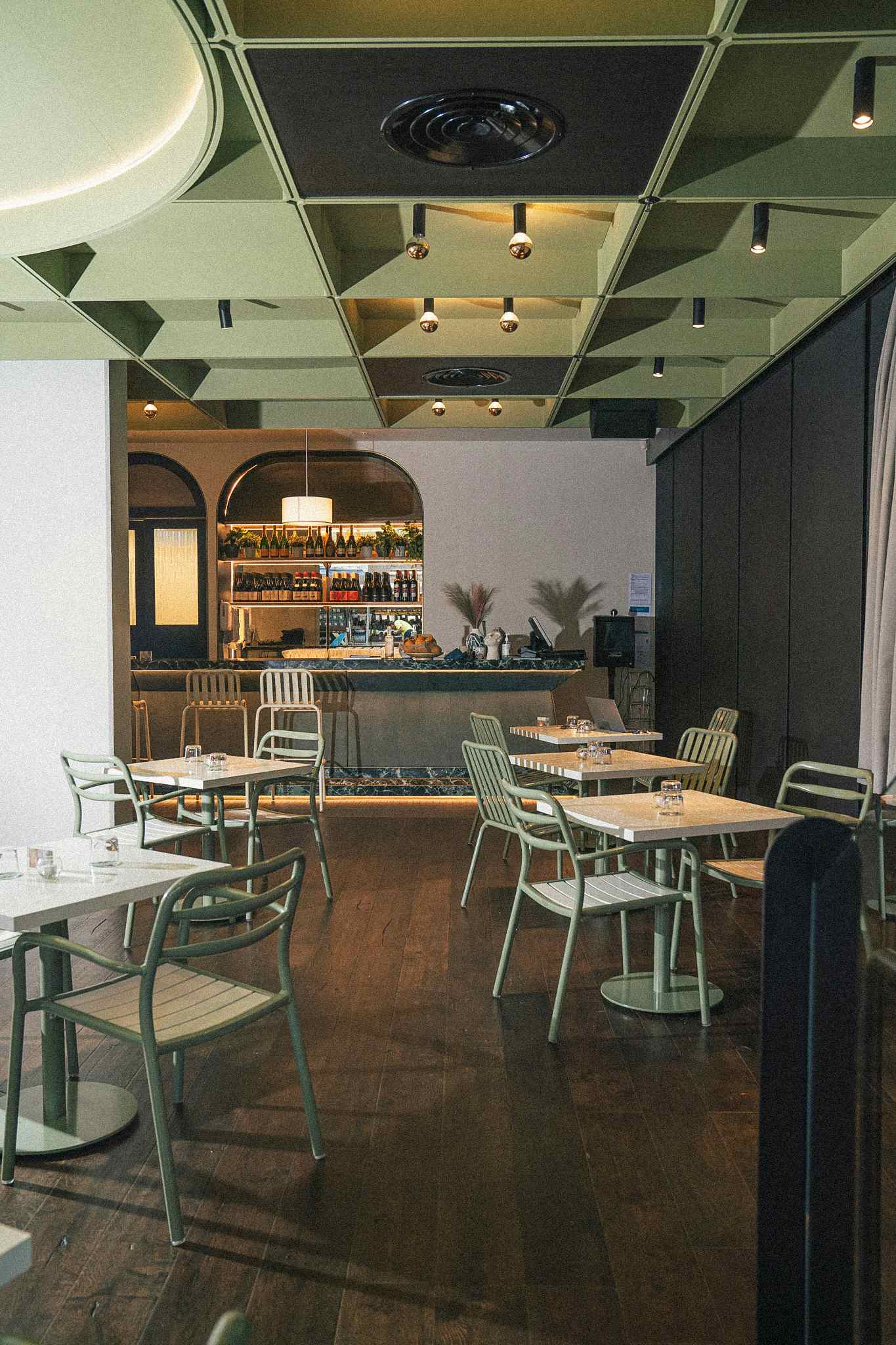 La Costa Restaurant & Bar